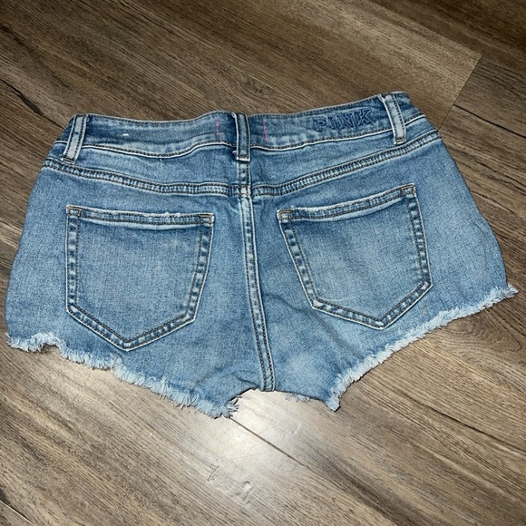 4 pairs of vs pink shorts - Picture 5 of 10